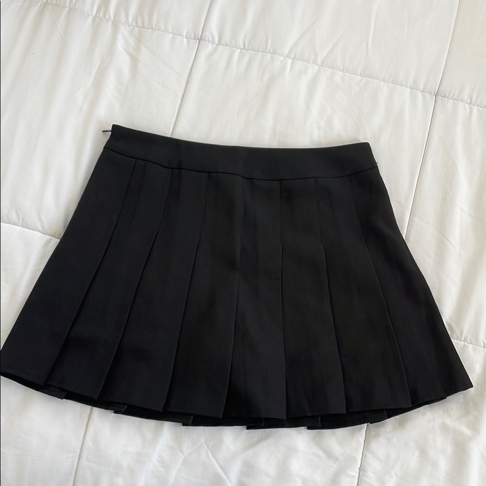Elegant Black Pleated Skirt